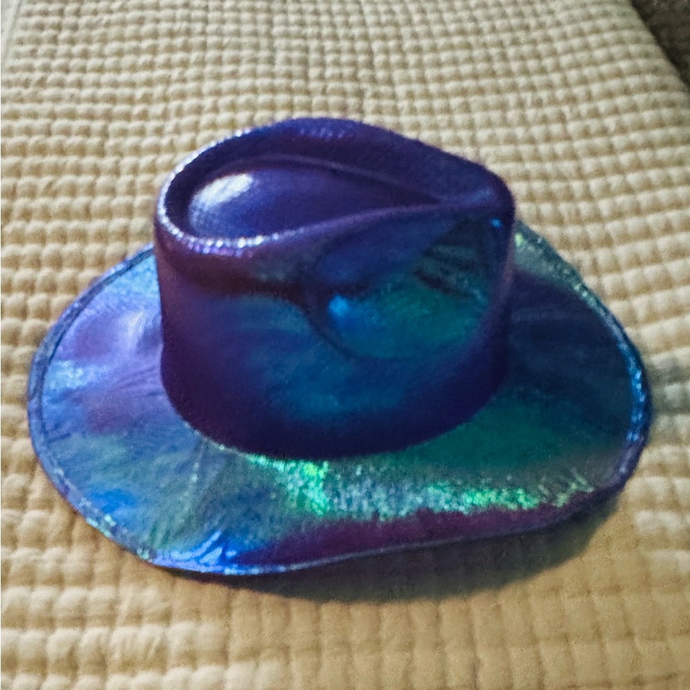 Fun hat - Picture 2 of 3